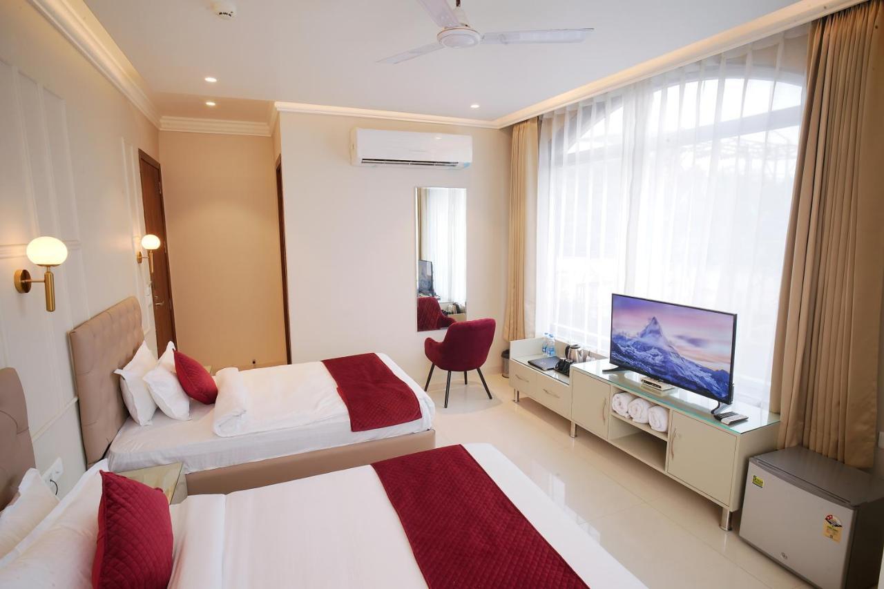 Hotel Green Land Heights อัมริตสา ภายนอก รูปภาพ