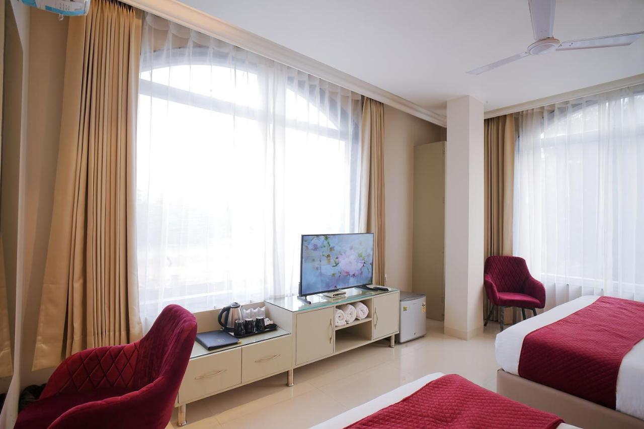 Hotel Green Land Heights อัมริตสา ภายนอก รูปภาพ